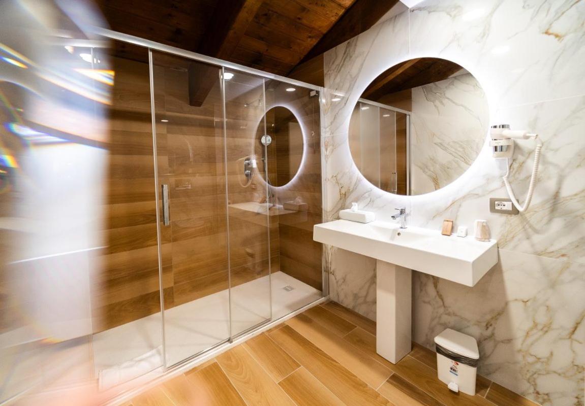 Hotel Pierfaone Abriola エクステリア 写真